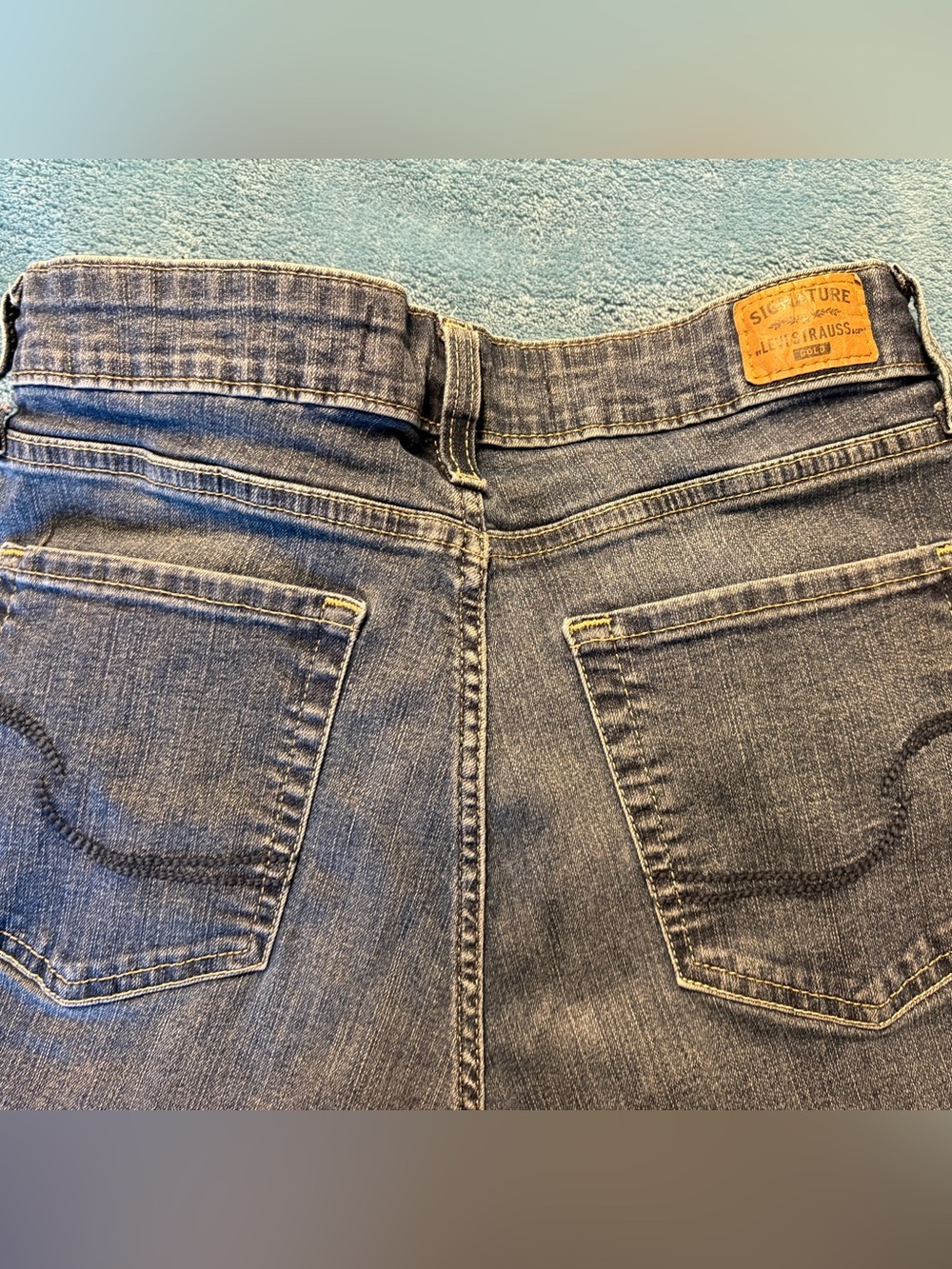 Levi’s Signature Gold Dark Blue Women’s Jeans